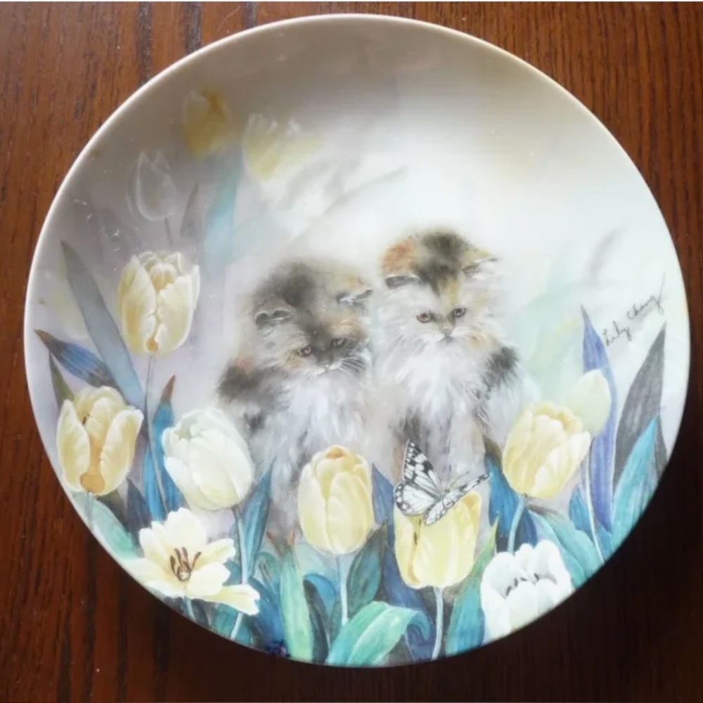Decorative Plate with Cats and Tulips